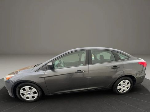 Used 2017 Ford Focus S FWD image 8