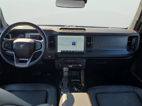 Used 2024 Ford Bronco Badlands image 68