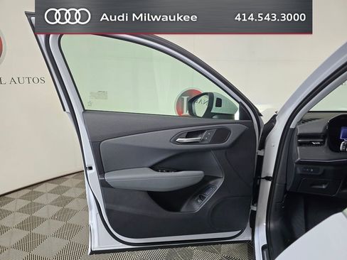 New 2026 Audi Q3 quattro 2.0T AWD/4WD image 13