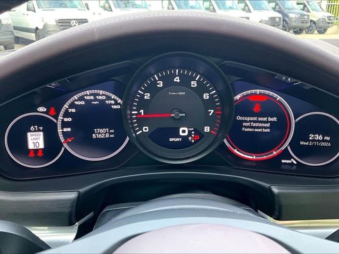 Used 2023 Porsche Panamera image 49