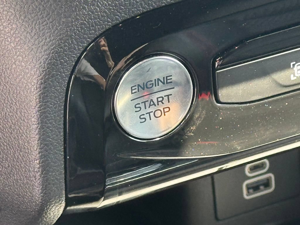 Used 2024 Ford Escape ST-Line w/ Tech Pack #1 FWD image 25