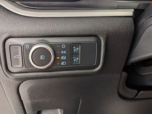 Certified 2022 Ford Explorer XLT w/ XLT Sport Appearance Package AWD/4WD image 24