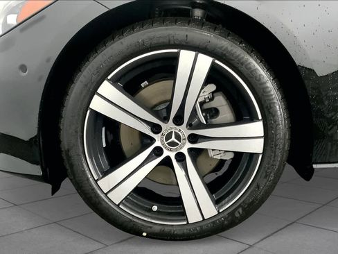 Certified 2025 Mercedes-Benz C 300 4MATIC Sedan image 18