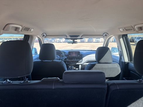 Certified 2024 Nissan Pathfinder SV image 24