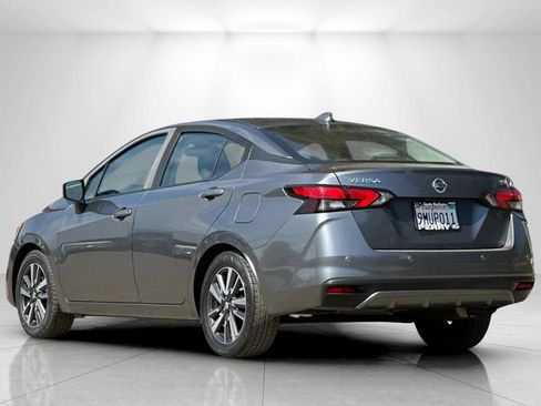 Used 2021 Nissan Versa SV FWD image 6