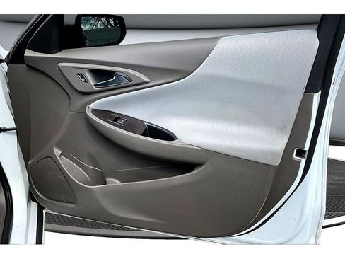 Used 2022 Chevrolet Malibu LT FWD image 21