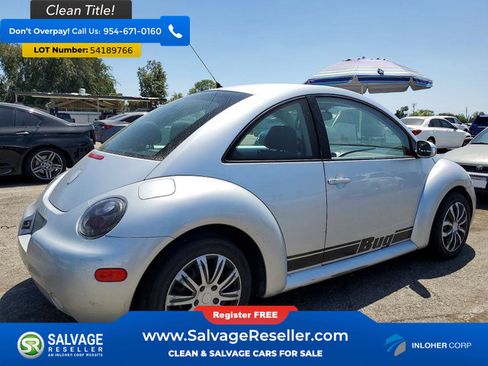 Used 2004 Volkswagen Beetle GL FWD image 4