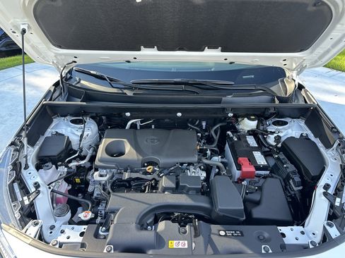 Used 2025 Toyota RAV4 XLE Premium image 34