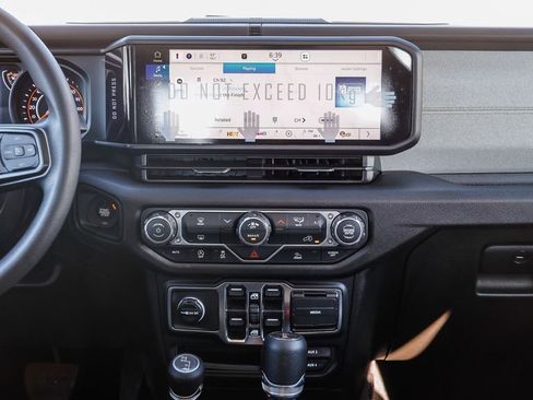 New 2026 Jeep Gladiator Sport image 14