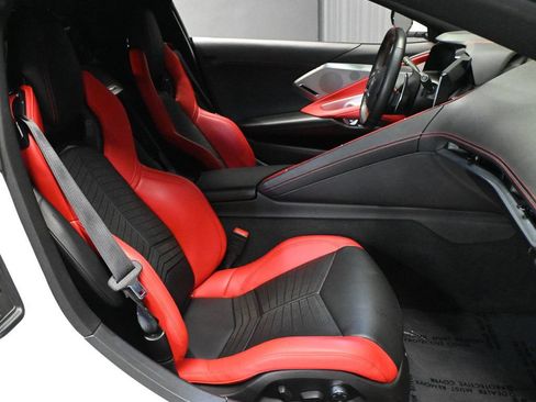 Used 2021 Chevrolet Corvette Stingray Preferred Cpe w/ Z51 Performance Package RWD image 18