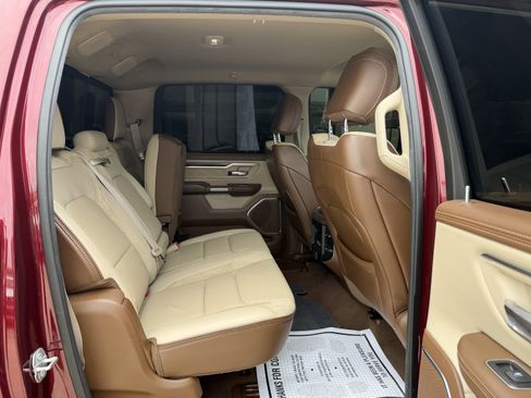 Used 2019 RAM 1500 Laramie RWD image 29