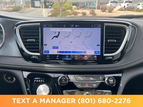 New 2026 Chrysler Pacifica Select FWD image 19