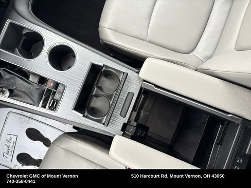 Used 2025 Toyota Sienna XLE image 24