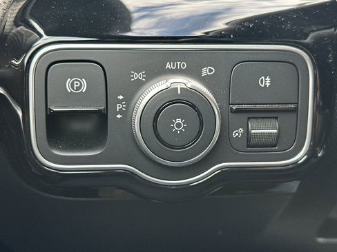 Certified 2025 Mercedes-Benz CLA 250 image 30