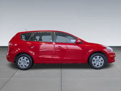 Used 2012 Hyundai Elantra GLS image 7