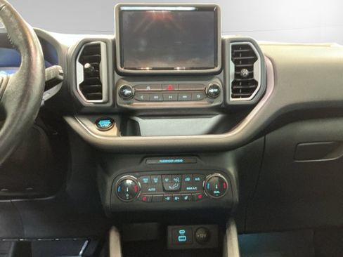 Certified 2022 Ford Bronco Sport Outer Banks w/ Tech Package AWD/4WD image 11