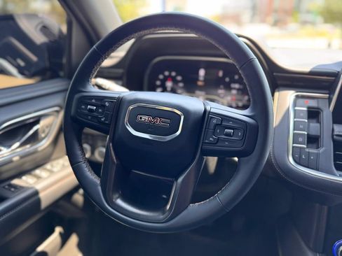 Used 2023 GMC Yukon XL AT4 w/ Technology Package AWD/4WD image 26