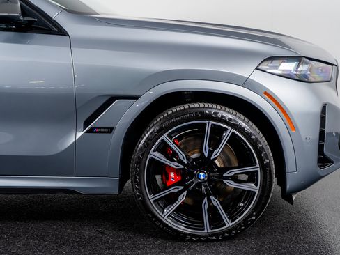 Used 2024 BMW X6 M60i image 6