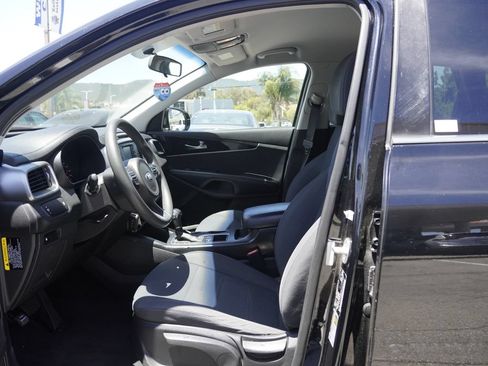Used 2017 Kia Sorento FWD image 20