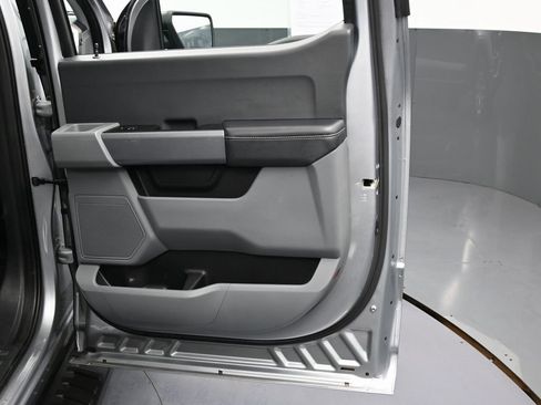 Used 2023 Ford F150 XLT image 33