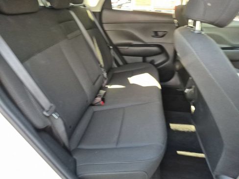 Used 2025 Hyundai Kona SEL FWD image 30