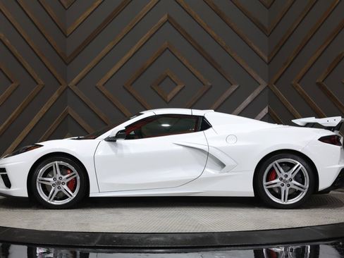Used 2024 Chevrolet Corvette Stingray Premium Conv w/ Z51 Performance Package image 6
