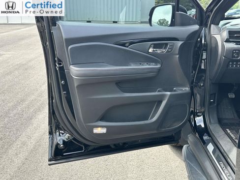 Certified 2024 Honda Ridgeline Black Edition image 5