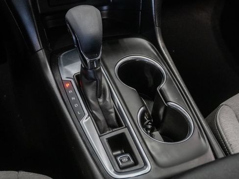 Used 2023 Chevrolet Equinox LS w/ LS Convenience Package FWD image 18