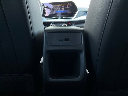 Used 2025 Chevrolet Trax LT image 12