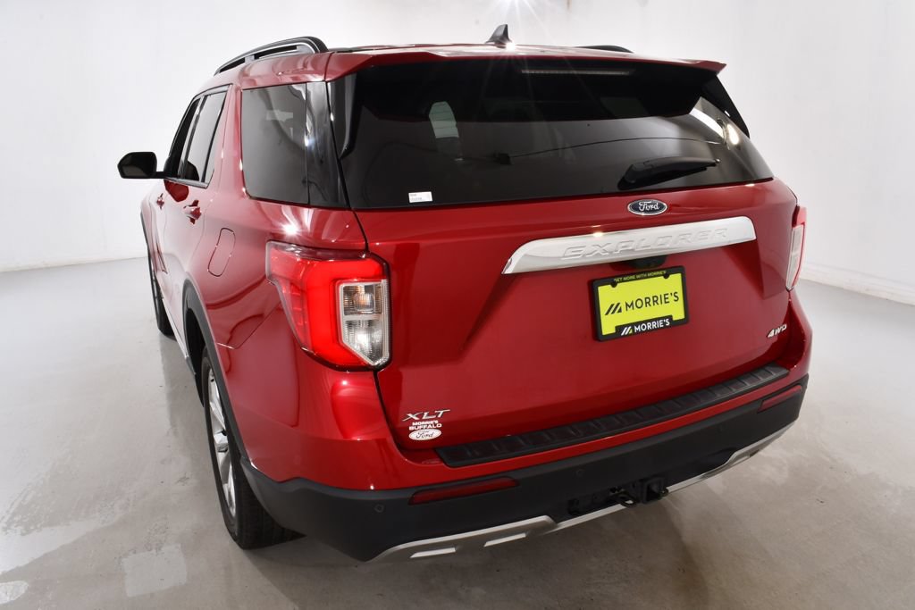 Used 2024 Ford Explorer XLT w/ Equipment Group 202A AWD/4WD image 14