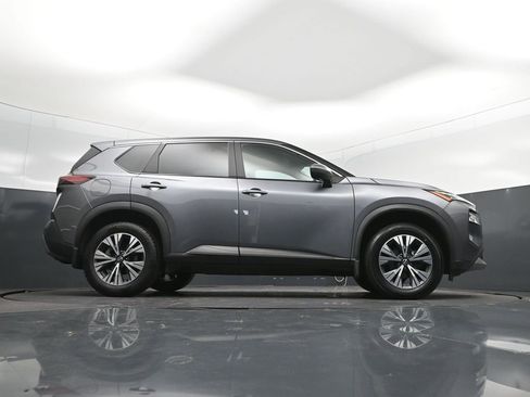 Used 2023 Nissan Rogue SV FWD image 39