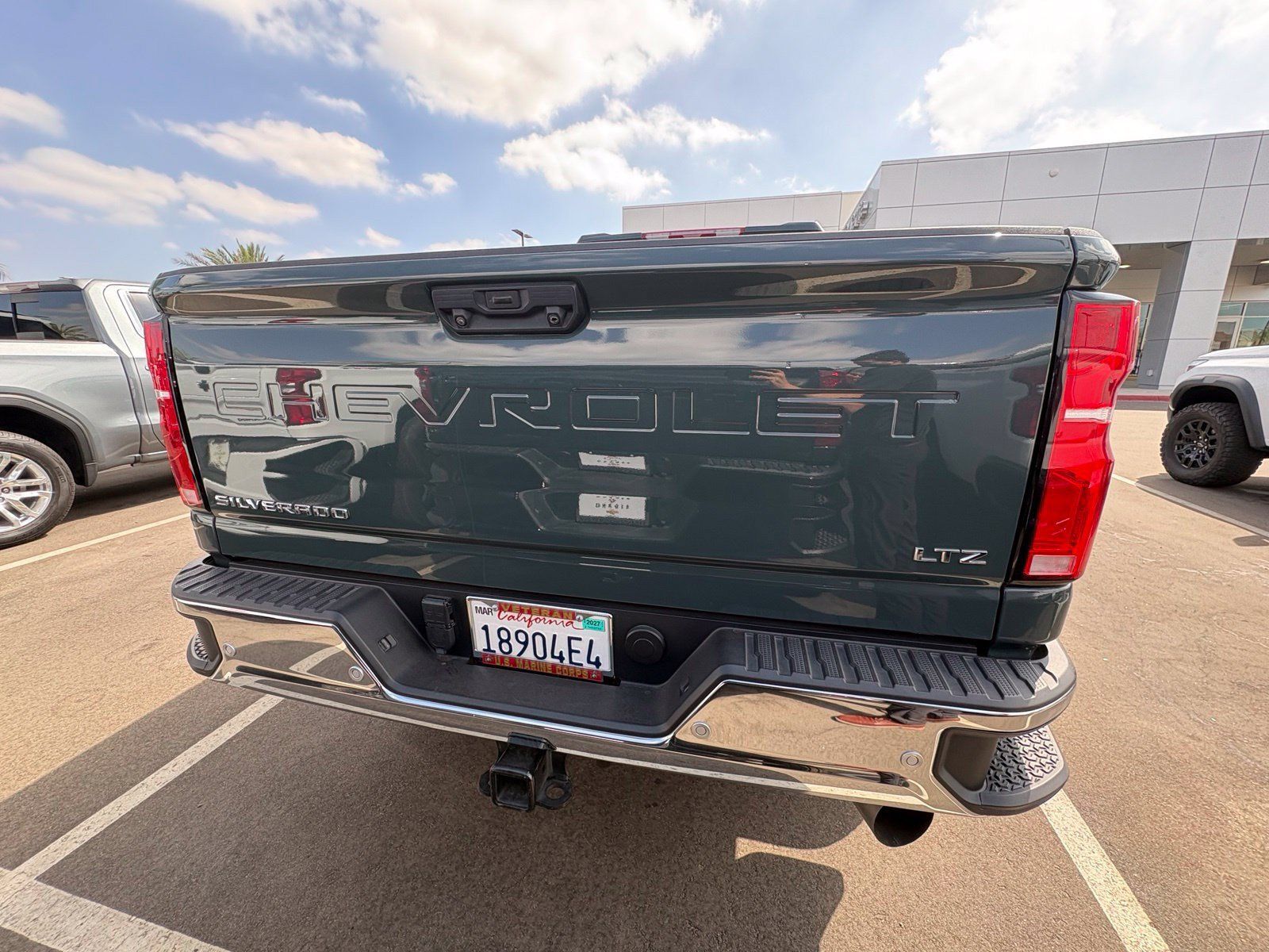 Used 2025 Chevrolet Silverado 2500 LTZ w/ LTZ Plus Package AWD/4WD image 7