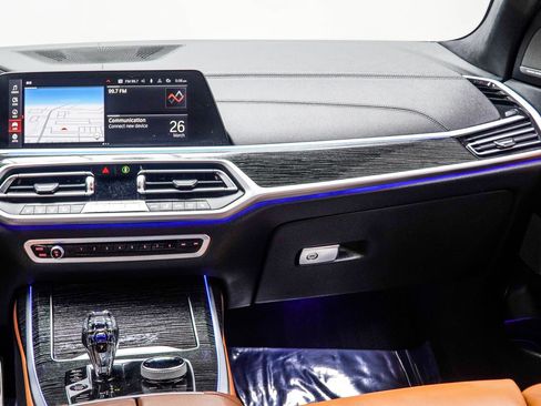 Used 2022 BMW X7 M50i w/ Executive Package AWD/4WD image 18
