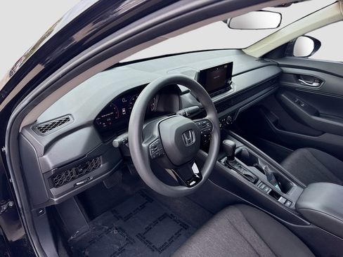 Certified 2023 Honda Accord LX image 9