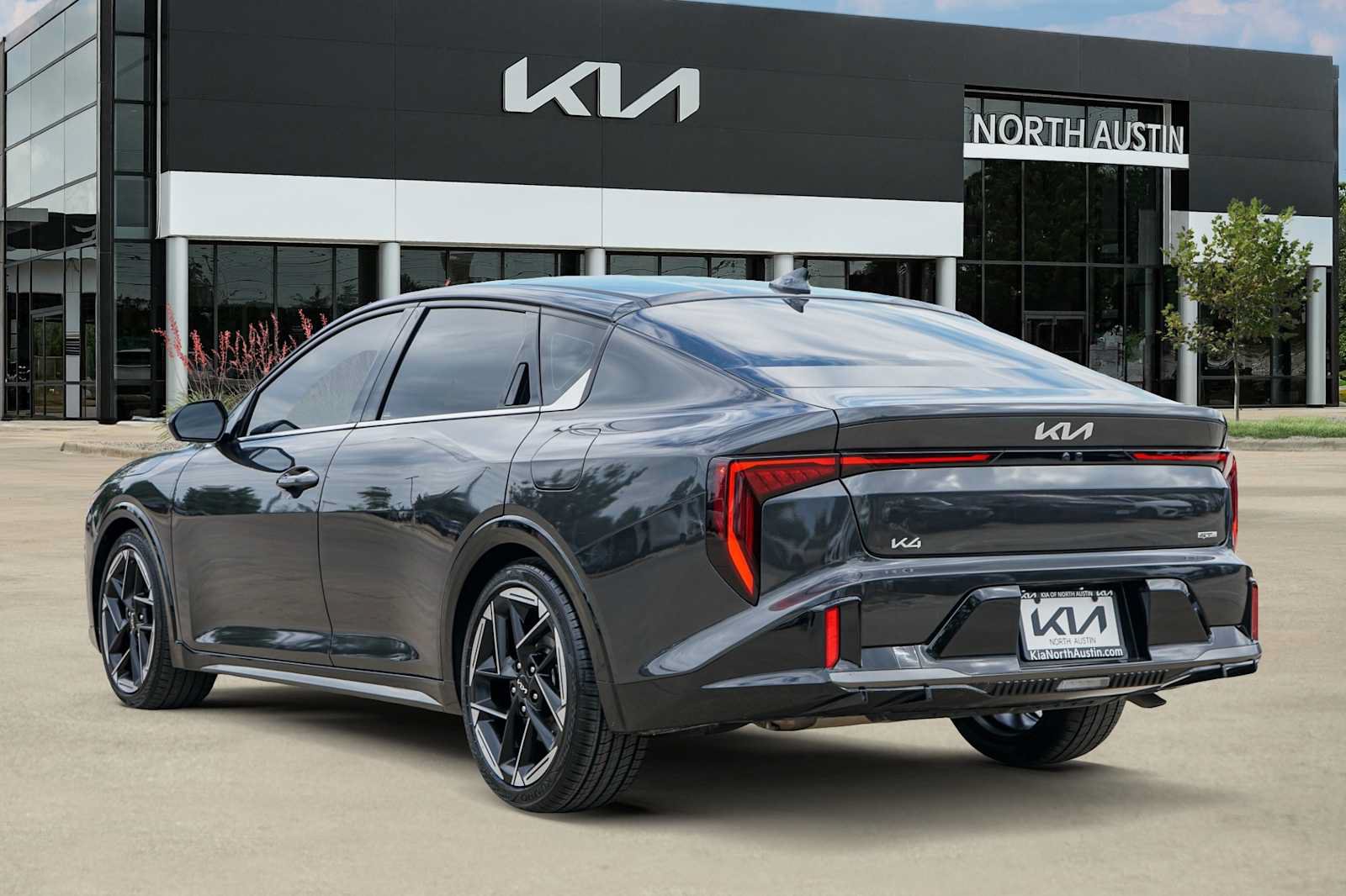 Used 2025 Kia K4 GT-Line w/ GT-Line Sunroof Package FWD image 4