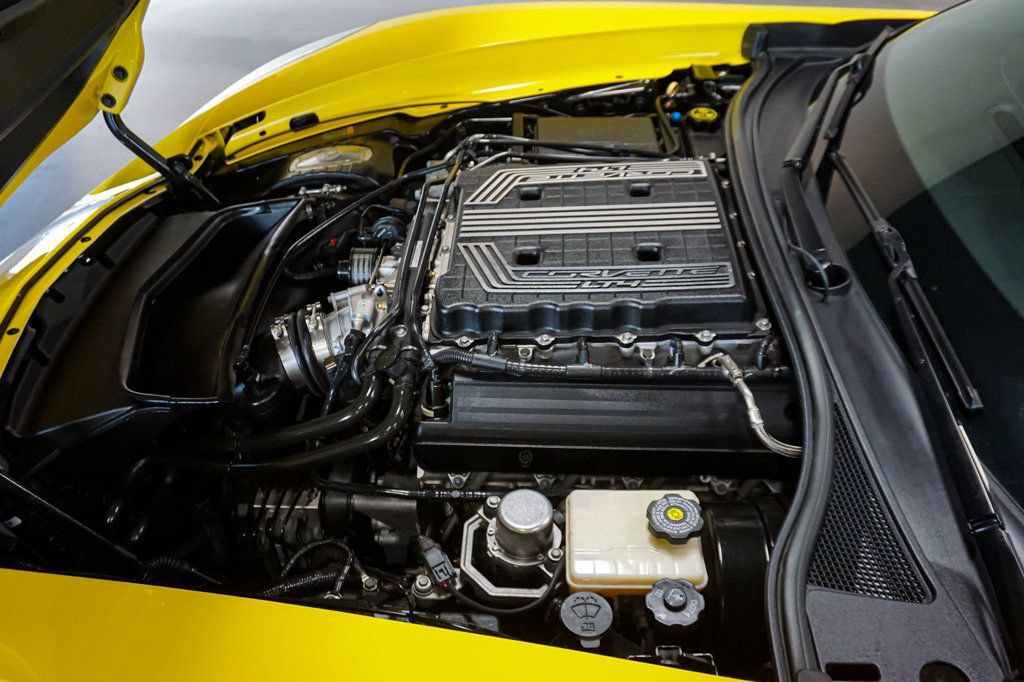 Used 2017 Chevrolet Corvette Z06 RWD image 13
