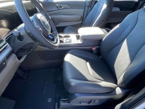 New 2026 Kia Carnival SX image 17