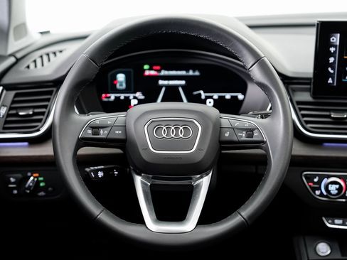 Certified 2025 Audi Q5 2.0T Premium Plus w/ Premium Plus Package image 11