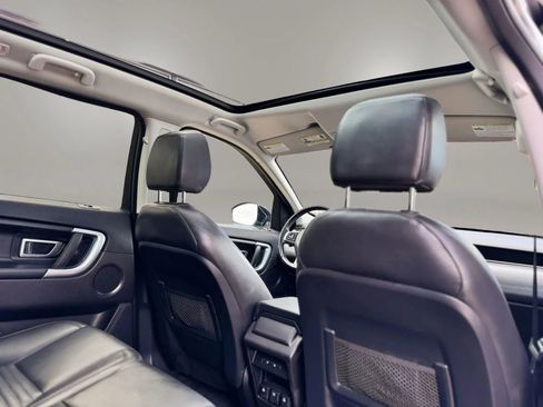 Used 2016 Land Rover Discovery Sport HSE Luxury image 19