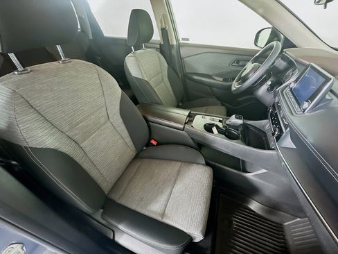 Used 2021 Nissan Rogue S FWD image 30