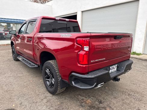 Used 2024 Chevrolet Silverado 1500 LT Trail Boss w/ Convenience Package II image 3