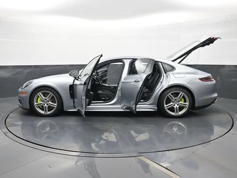 Certified 2019 Porsche Panamera 4 AWD/4WD image 30