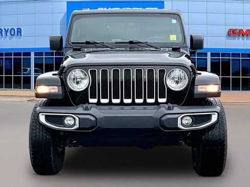 Used 2020 Jeep Wrangler Unlimited Sahara AWD/4WD image 2