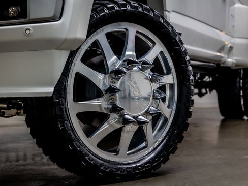 Used 2024 Ford F450 Limited w/ FX4 Off-Road Package image 26