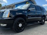 Used 2011 Cadillac Escalade Premium image 2