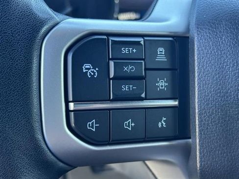 Used 2024 Ford Expedition Max Limited image 12