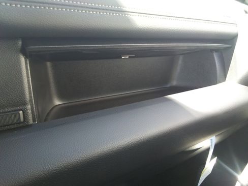 New 2025 RAM 2500 Laramie image 25