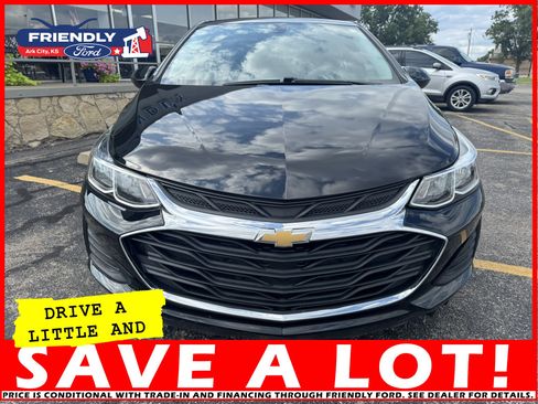 Used 2019 Chevrolet Cruze LS image 8