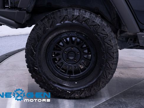 Used 2011 Jeep Wrangler Unlimited Rubicon image 65