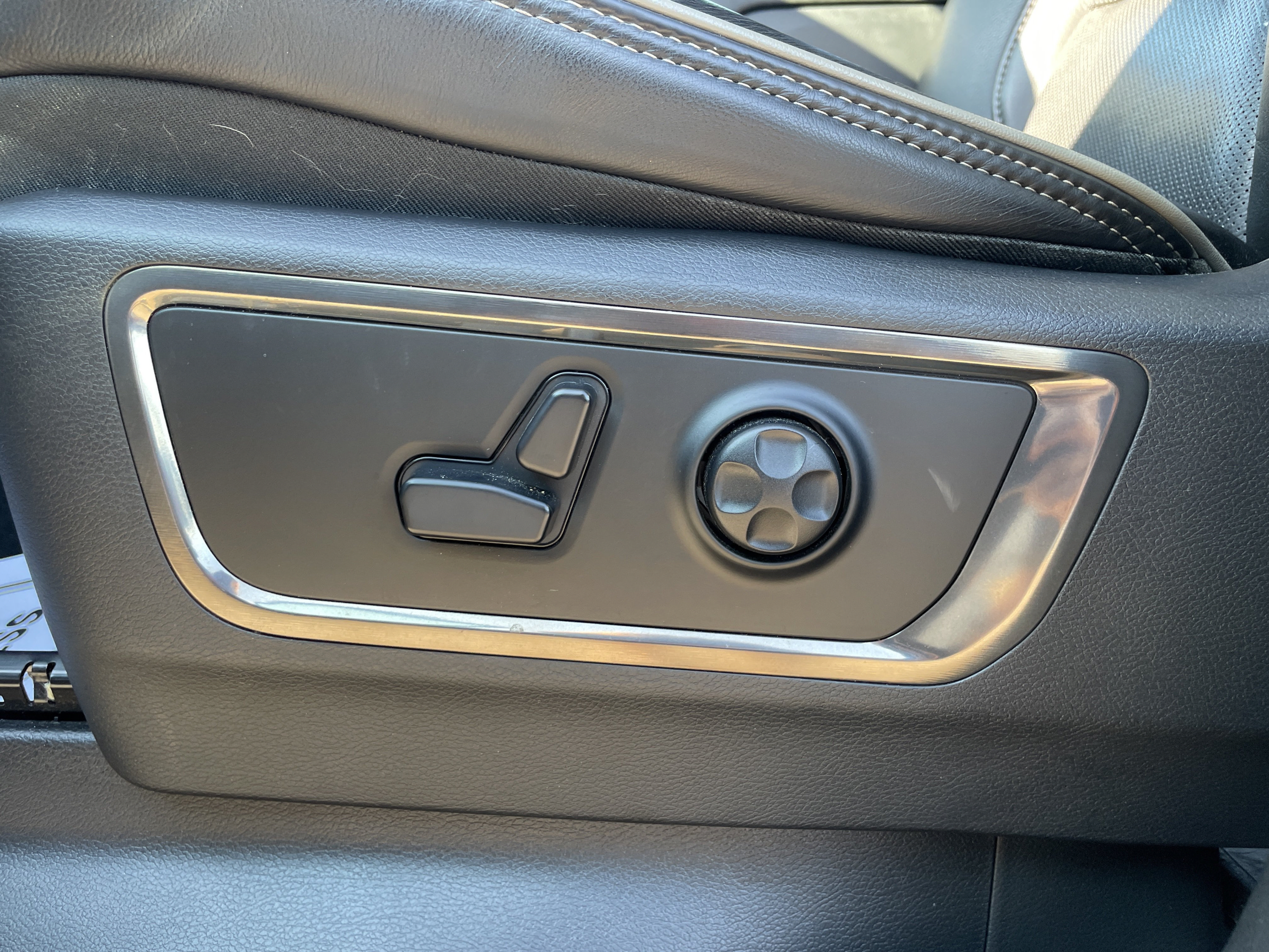 Used 2021 RAM 1500 Limited AWD/4WD image 15